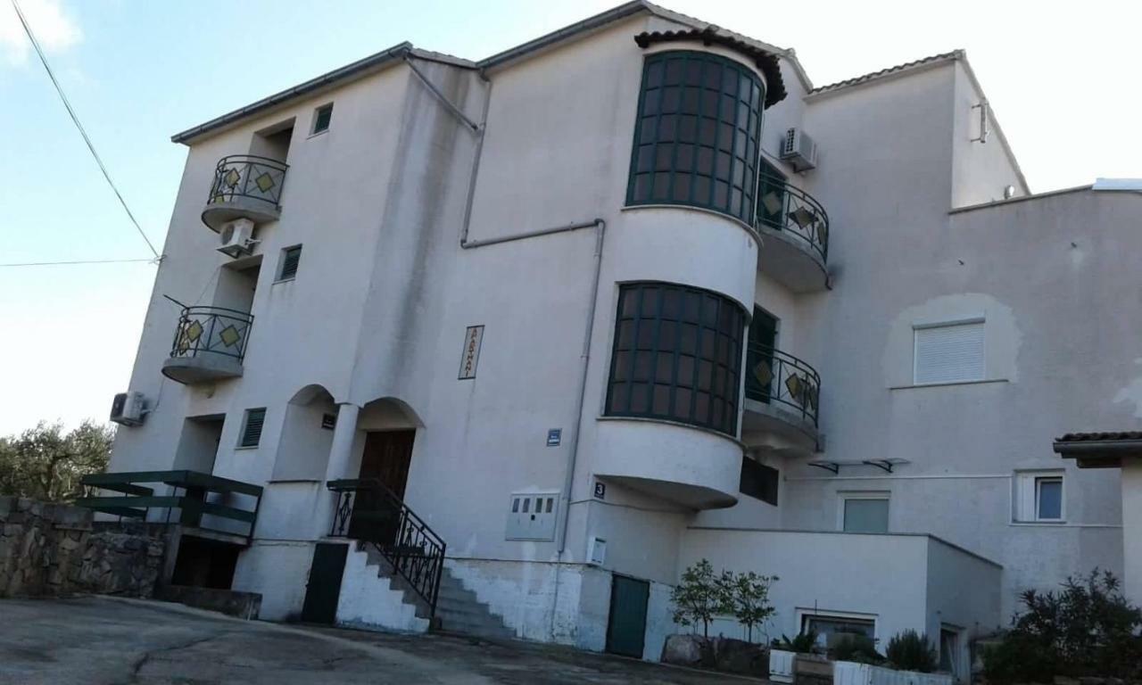 Apartmani Ivandic Murter Exterior foto